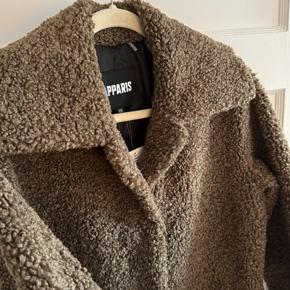 NWT Apparis Gina Faux Fur Teddy Coat - Picture 7 of 8